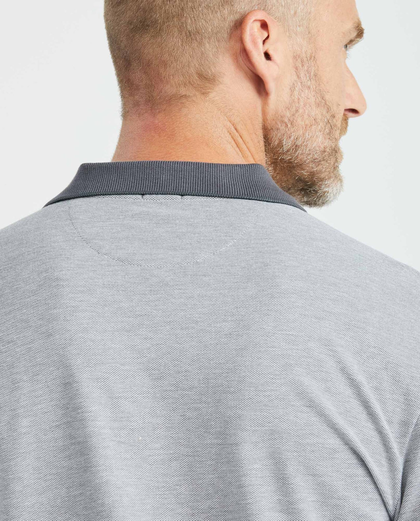 Camiseta Polo Chevignon 609E016 Classic Fit Gris Oscuro Block Contrast