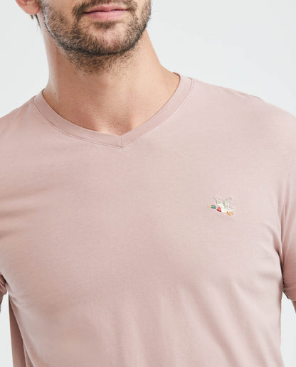 Camiseta Cuello V Chevignon 6026002 Slim Fit Color Rosa Oscuro 2