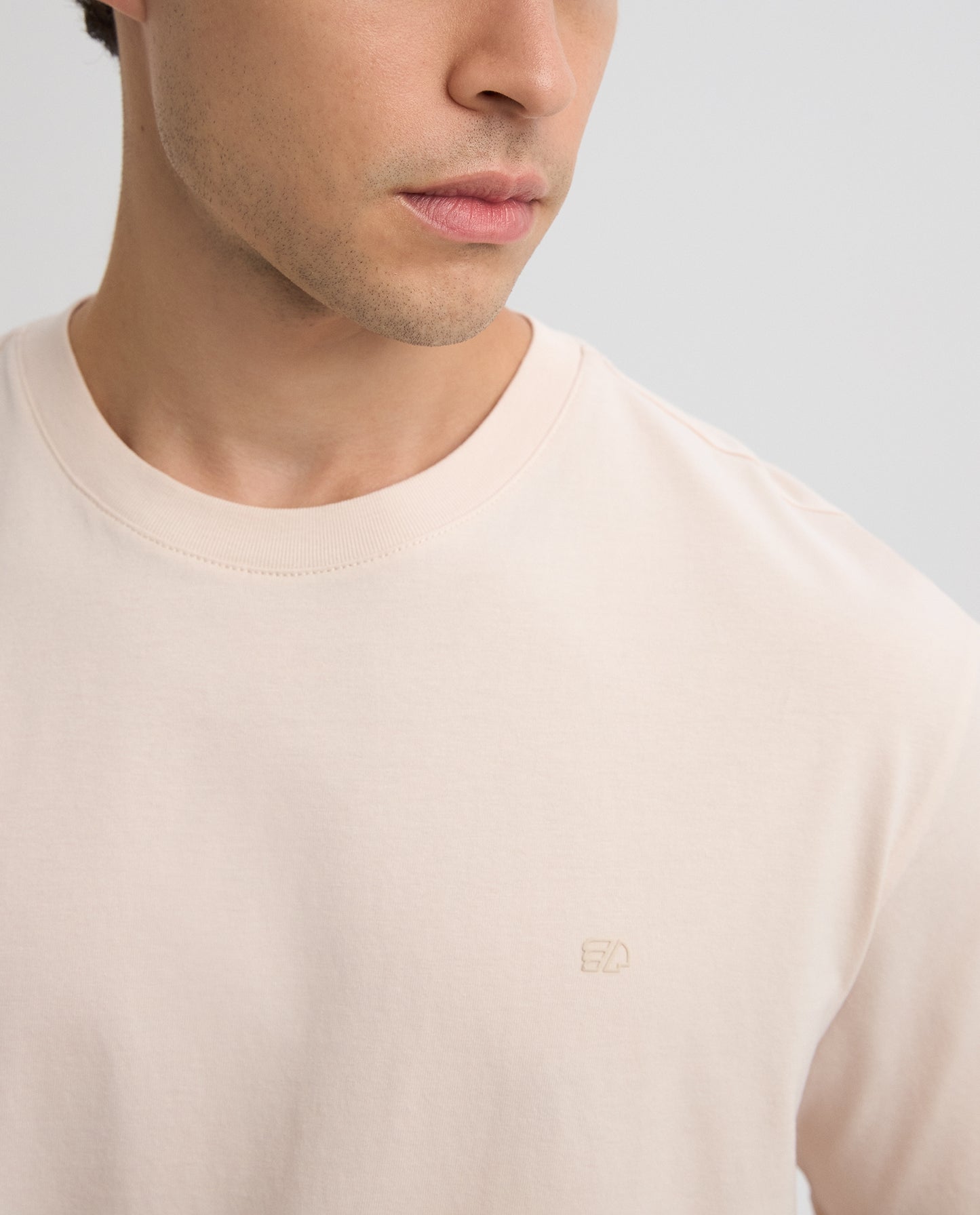 Camiseta Cuello Redondo Americanino 840F001 Slim Fit Crudo