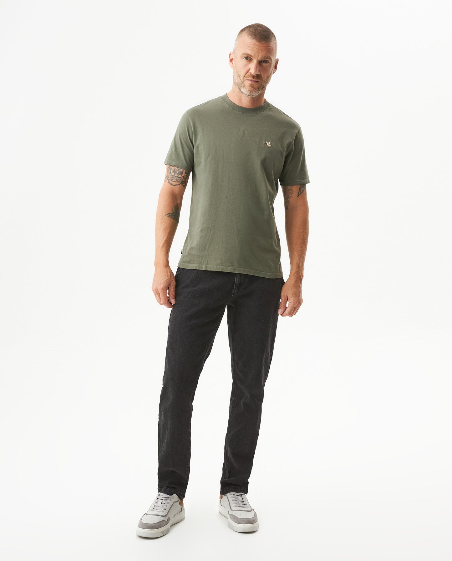 Camiseta Cuello Redondo Chevignon 649G001 Slim Fit Verde Militar