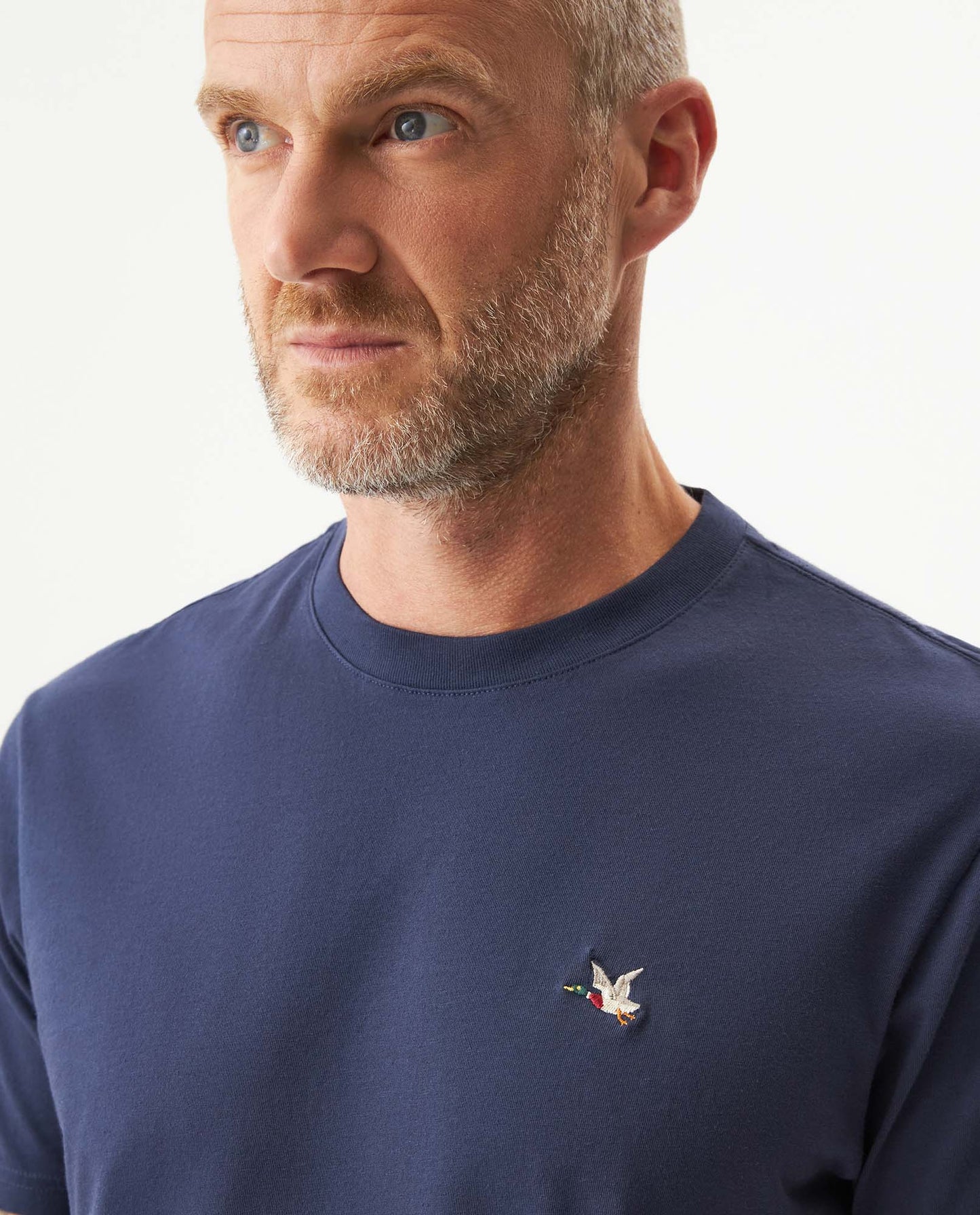 Camiseta Cuello Redondo Chevignon 649G001 Slim Fit Azul Marino